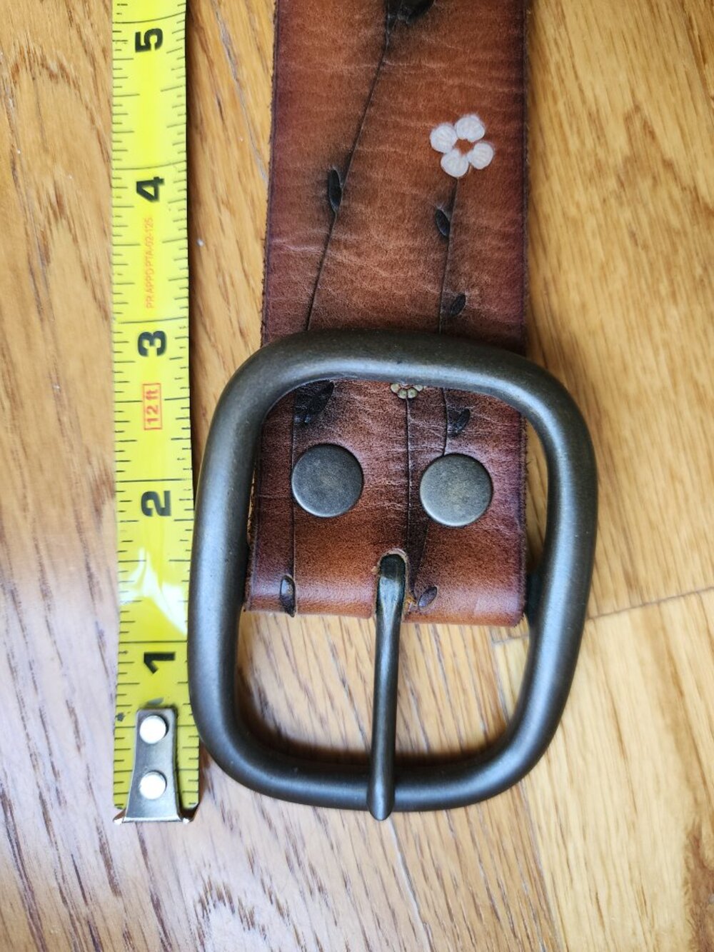 Gap Vintage Y2K Genuine Leather Floral Belt | Floral Vine Detail - Picture 5 of 7